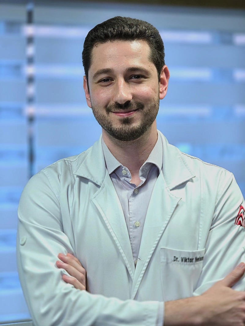 Dr. Viktor Nelson Mazzola Corrêa